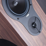 Rega RX5 二路半座地揚聲器 (桃木)